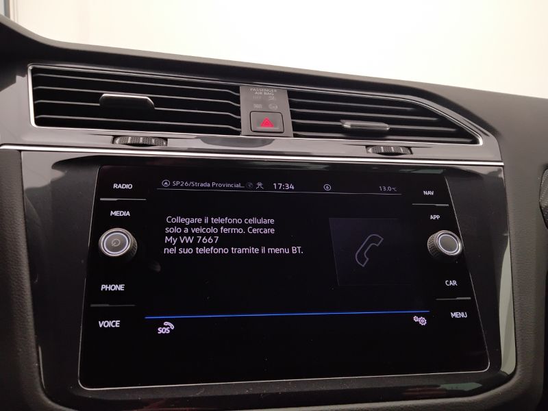 GuidiCar - VOLKSWAGEN Tiguan 2023 Tiguan 1.5 tsi act R-Line 150cv dsg Usato