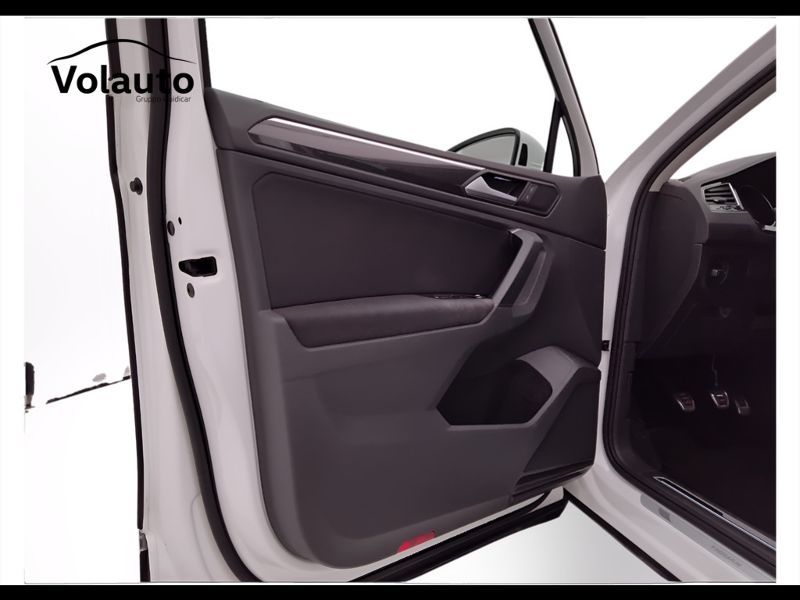 GuidiCar - VOLKSWAGEN Tiguan II 2021 2022 Tiguan II 2021 - Tiguan 1.5 tsi Life 130cv Usato