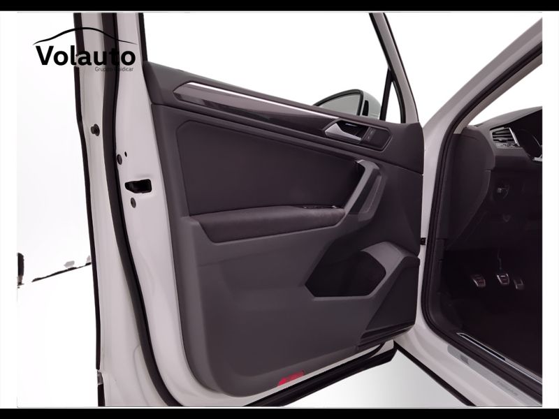 GuidiCar - VOLKSWAGEN Tiguan II 2021 2022 Tiguan II 2021 - Tiguan 1.5 tsi Life 130cv Usato