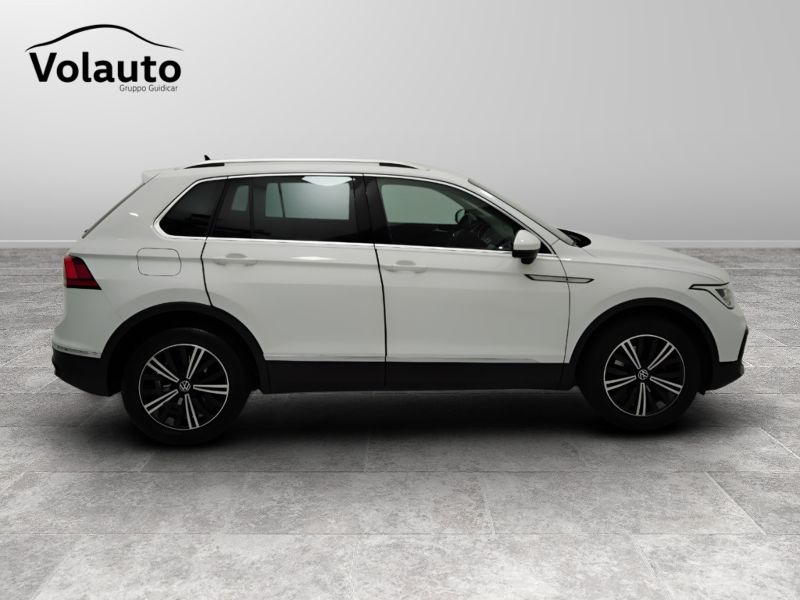 GuidiCar - VOLKSWAGEN Tiguan II 2021 2022 Tiguan II 2021 - Tiguan 1.5 tsi Life 130cv Usato