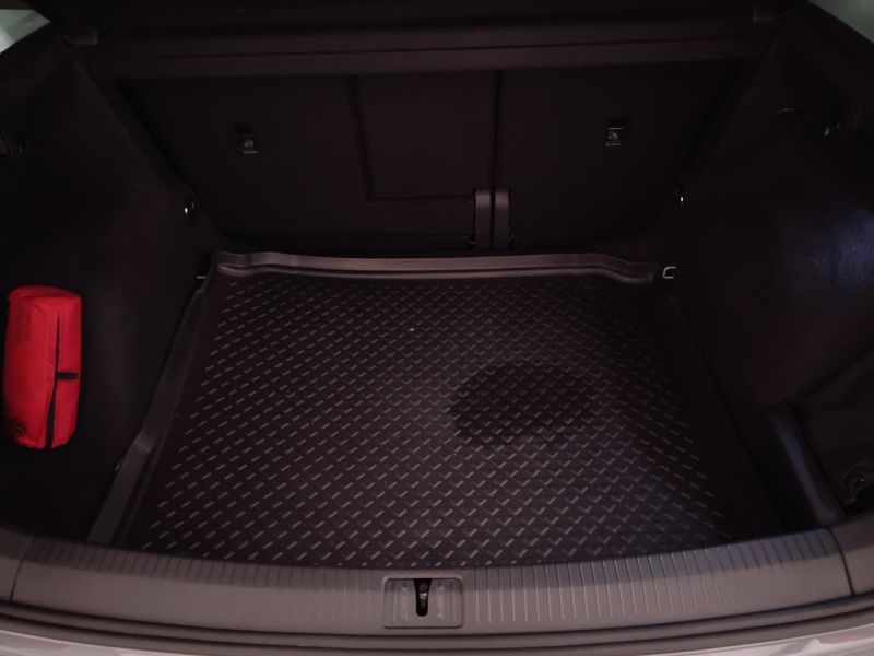 GuidiCar - VOLKSWAGEN Tiguan II 2021 2022 Tiguan II 2021 - Tiguan 1.5 tsi Life 130cv Usato