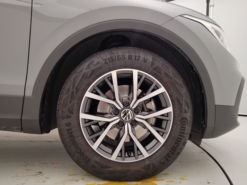 GuidiCar - VOLKSWAGEN Tiguan II 2021 2022 Tiguan II 2021 - Tiguan 1.5 tsi Life 130cv Usato