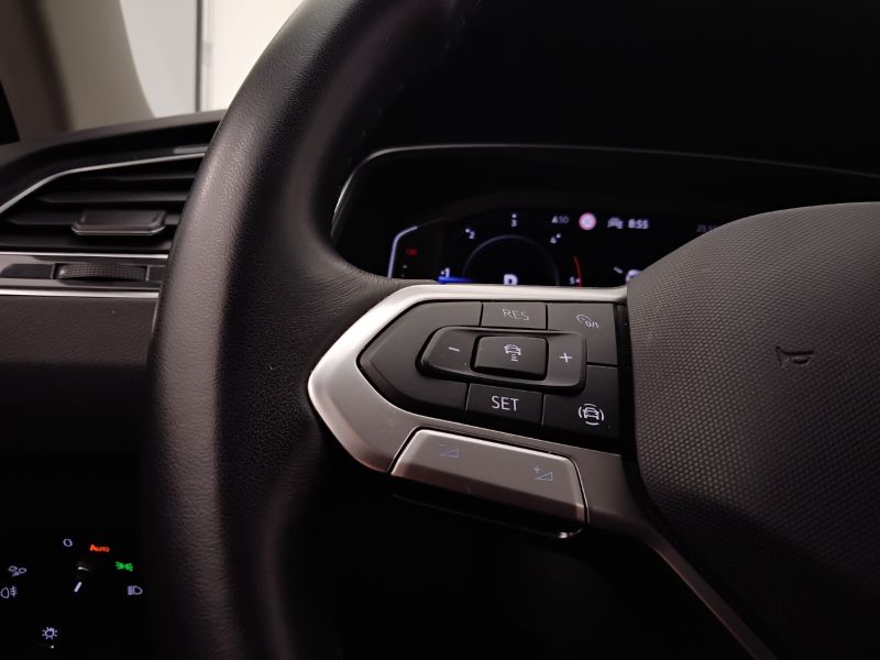 GuidiCar - VOLKSWAGEN Tiguan 2022 Tiguan 2.0 tdi scr Elegance 150cv dsg Usato