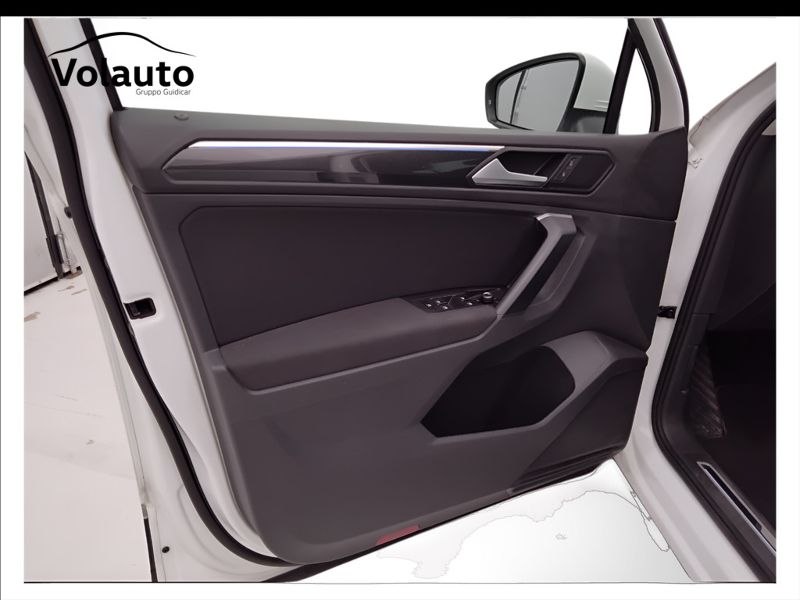 GuidiCar - VOLKSWAGEN Tiguan 2022 Tiguan 2.0 tdi scr Life 150cv dsg Usato