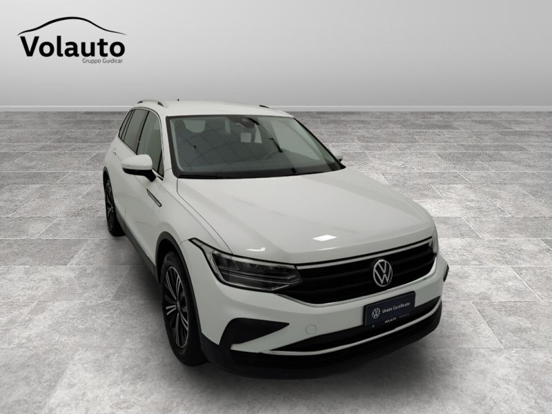 GuidiCar - VOLKSWAGEN Tiguan 2022 Tiguan 2.0 tdi scr Life 150cv dsg Usato