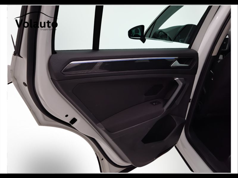GuidiCar - VOLKSWAGEN Tiguan 2022 Tiguan 2.0 tdi scr Life 150cv dsg Usato
