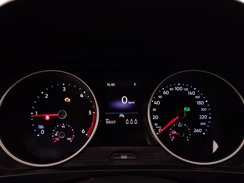 GuidiCar - VOLKSWAGEN Tiguan 2022 Tiguan 2.0 tdi scr Life 150cv dsg Usato