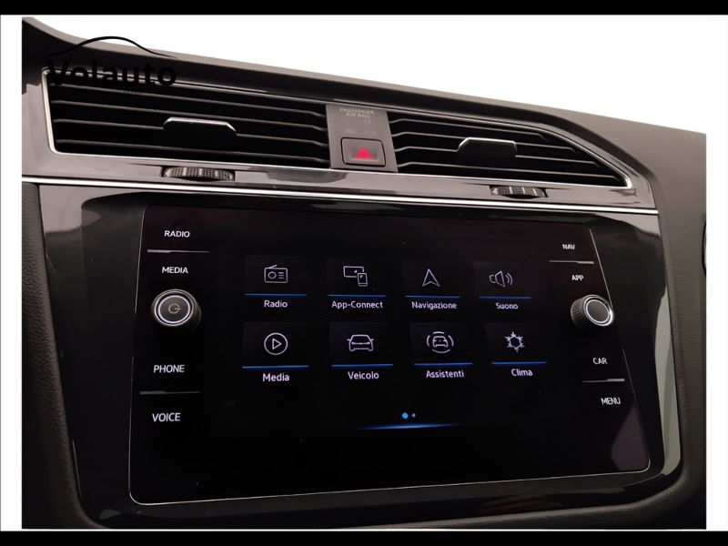 GuidiCar - VOLKSWAGEN Tiguan 2022 Tiguan 2.0 tdi scr Life 150cv dsg Usato