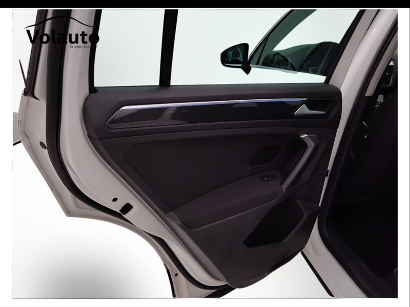 GuidiCar - VOLKSWAGEN Tiguan 2022 Tiguan 2.0 tdi scr Life 150cv dsg Usato