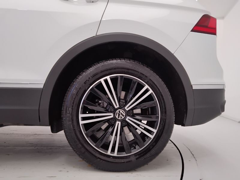 GuidiCar - VOLKSWAGEN Tiguan 2022 Tiguan 2.0 tdi scr Life 150cv dsg Usato