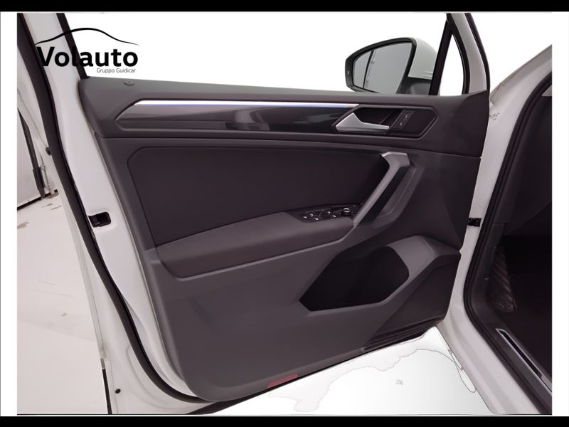 GuidiCar - VOLKSWAGEN Tiguan 2022 Tiguan 2.0 tdi scr Life 150cv dsg Usato
