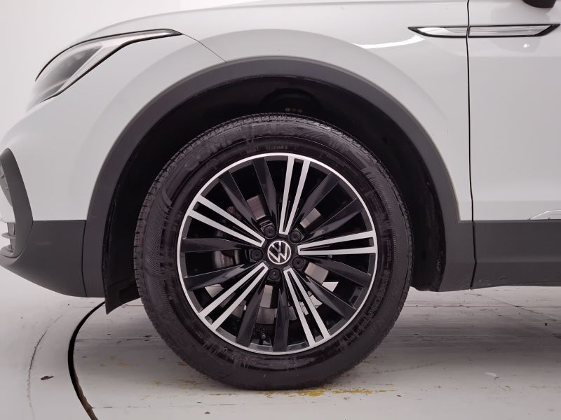 GuidiCar - VOLKSWAGEN Tiguan 2022 Tiguan 2.0 tdi scr Life 150cv dsg Usato
