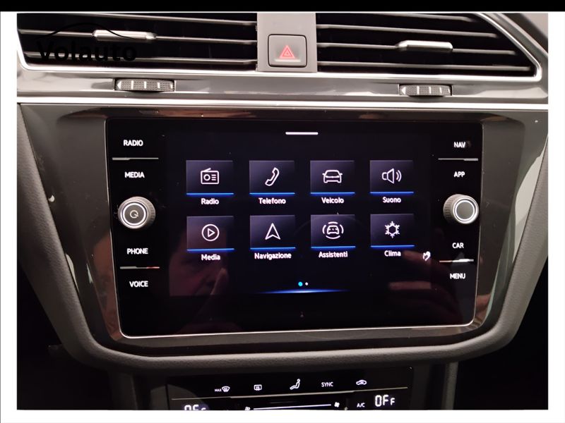 GuidiCar - VOLKSWAGEN Tiguan 2023 Tiguan 2.0 tdi scr Life 150cv dsg Usato
