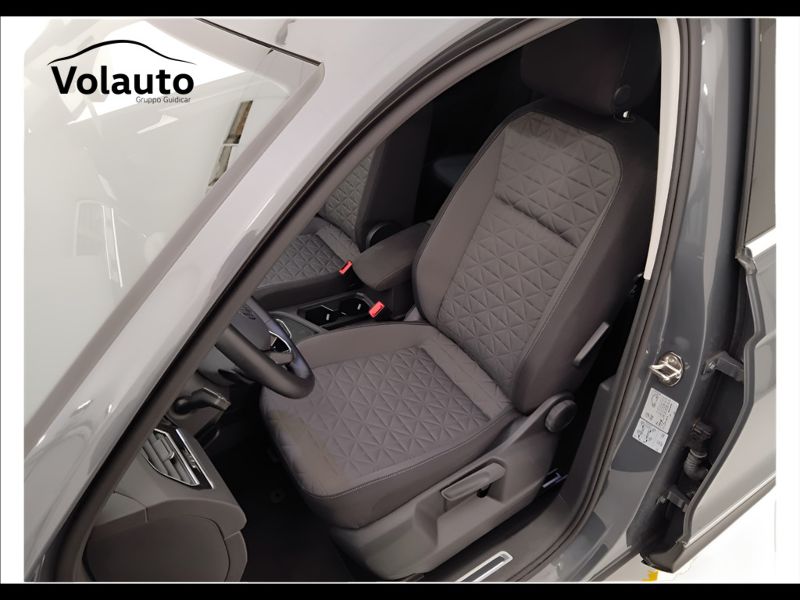 GuidiCar - VOLKSWAGEN Tiguan 2023 Tiguan 2.0 tdi scr Life 150cv dsg Usato