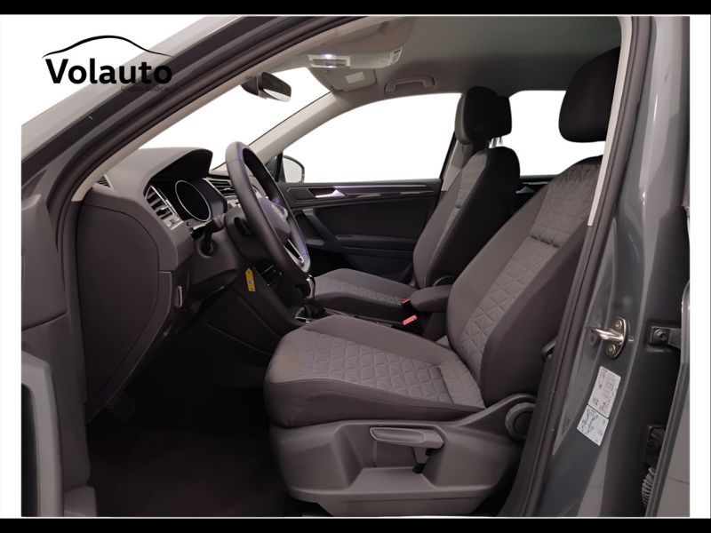 GuidiCar - VOLKSWAGEN Tiguan 2023 Tiguan 2.0 tdi scr Life 150cv dsg Usato