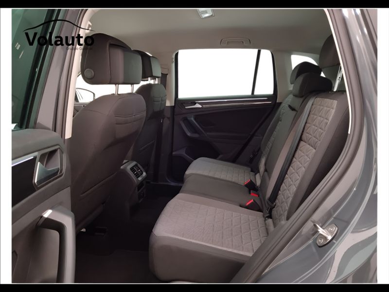 GuidiCar - VOLKSWAGEN Tiguan 2023 Tiguan 2.0 tdi scr Life 150cv dsg Usato