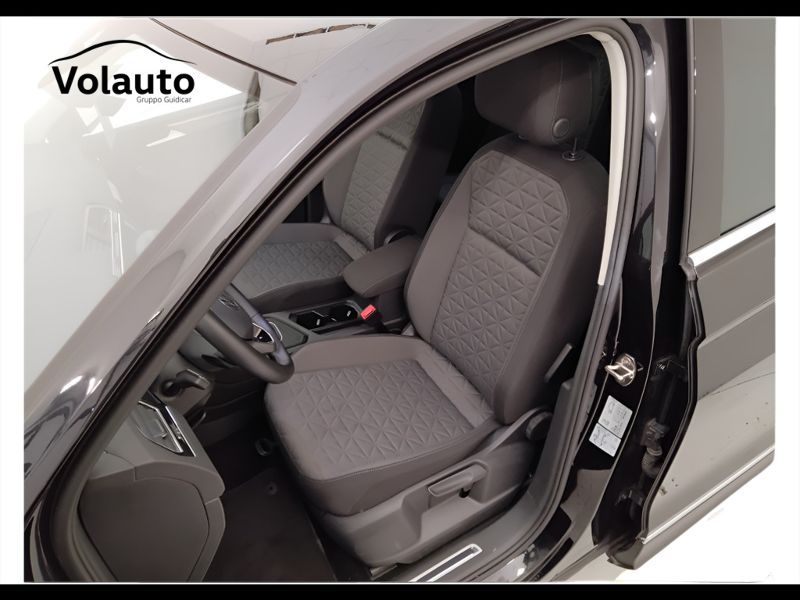 GuidiCar - VOLKSWAGEN Tiguan 2023 Tiguan 2.0 tdi scr Life 150cv dsg Usato