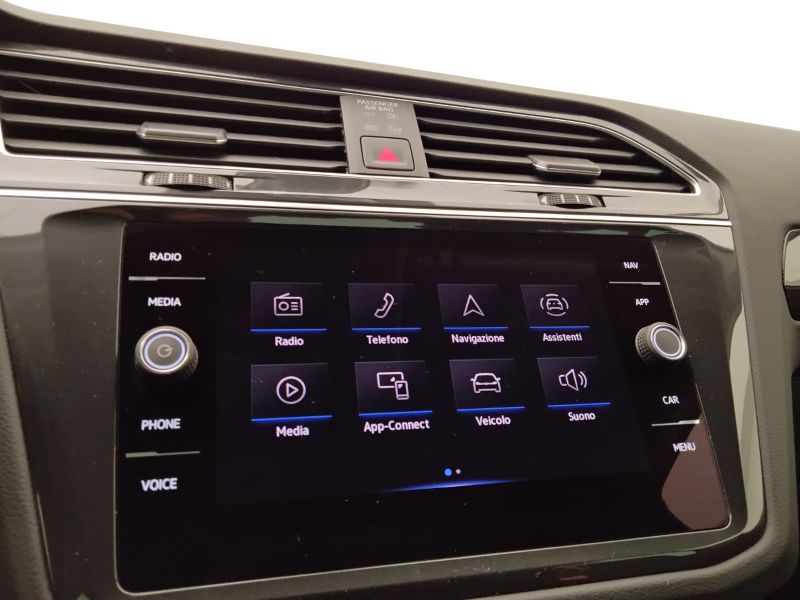 GuidiCar - VOLKSWAGEN Tiguan 2023 Tiguan 2.0 tdi scr Life 150cv dsg Usato