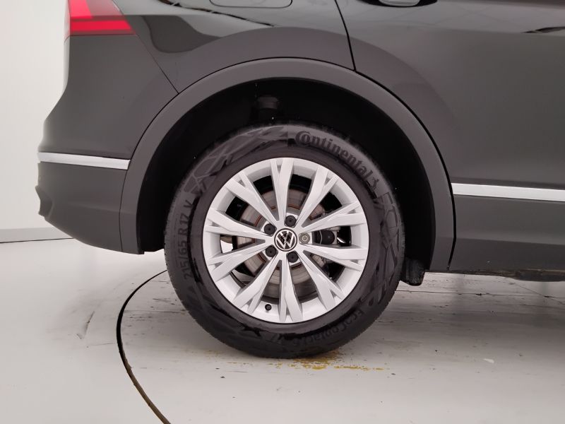 GuidiCar - VOLKSWAGEN Tiguan 2023 Tiguan 2.0 tdi scr Life 150cv dsg Usato
