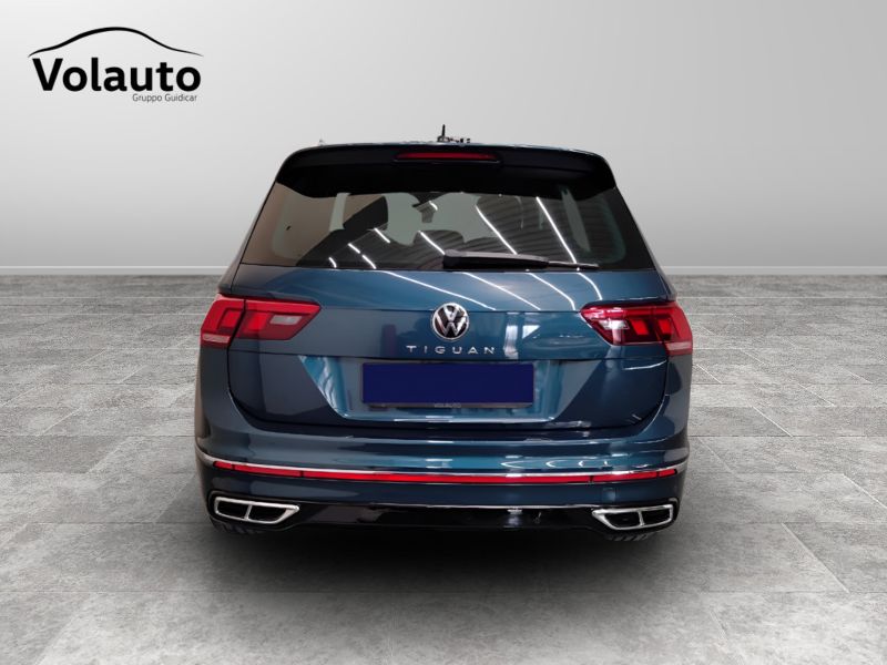 GuidiCar - VOLKSWAGEN Tiguan 2021 Tiguan 2.0 tdi scr R-Line 150cv dsg Usato
