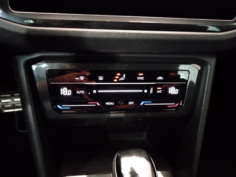 GuidiCar - VOLKSWAGEN Tiguan 2021 Tiguan 2.0 tdi scr R-Line 150cv dsg Usato