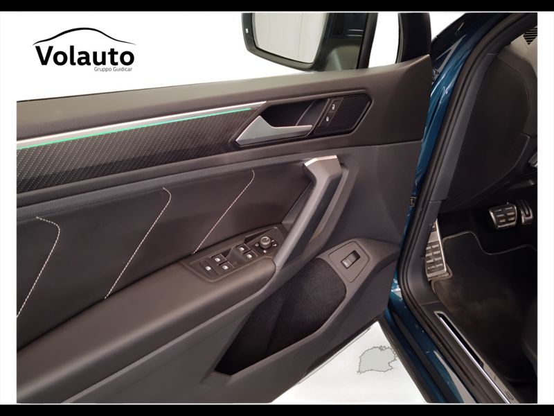 GuidiCar - VOLKSWAGEN Tiguan 2021 Tiguan 2.0 tdi scr R-Line 150cv dsg Usato