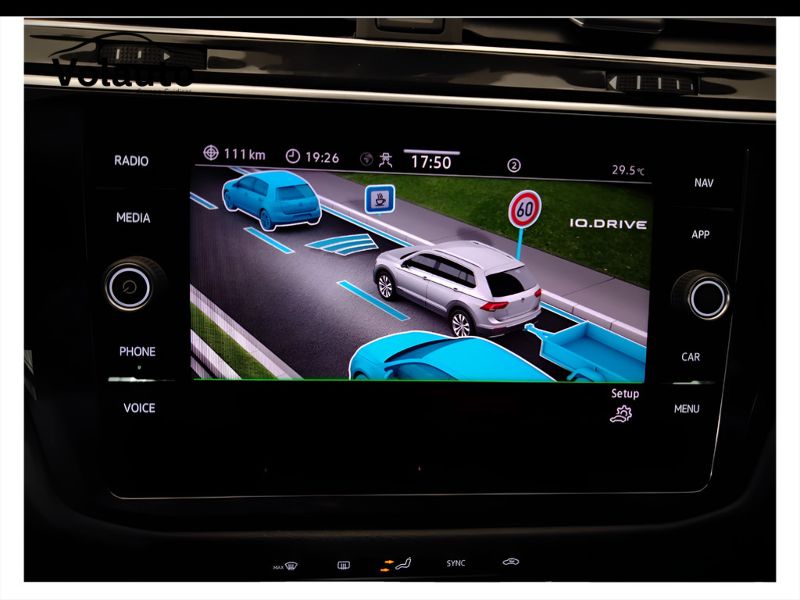 GuidiCar - VOLKSWAGEN Tiguan 2021 Tiguan 2.0 tdi scr R-Line 150cv dsg Usato