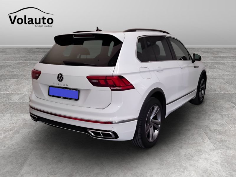 GuidiCar - VOLKSWAGEN Tiguan 2023 Tiguan 2.0 tdi scr R-Line 150cv dsg Usato