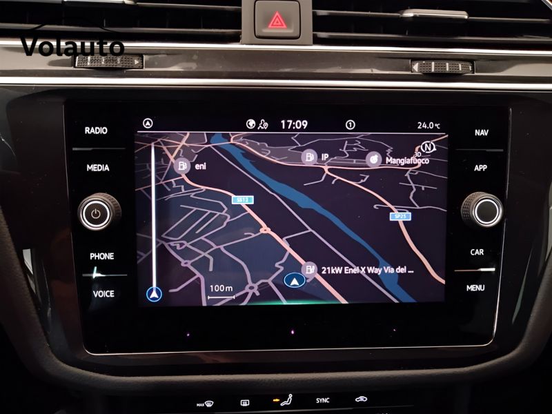 GuidiCar - VOLKSWAGEN Tiguan 2023 Tiguan 2.0 tdi scr R-Line 150cv dsg Usato