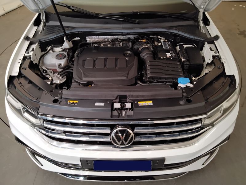 GuidiCar - VOLKSWAGEN Tiguan 2023 Tiguan 2.0 tdi scr R-Line 150cv dsg Usato
