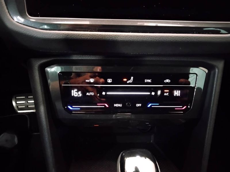 GuidiCar - VOLKSWAGEN Tiguan 2023 Tiguan 2.0 tdi scr R-Line 150cv dsg Usato