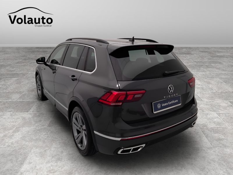 GuidiCar - VOLKSWAGEN Tiguan 2023 Tiguan 2.0 tdi scr R-Line 150cv dsg Usato