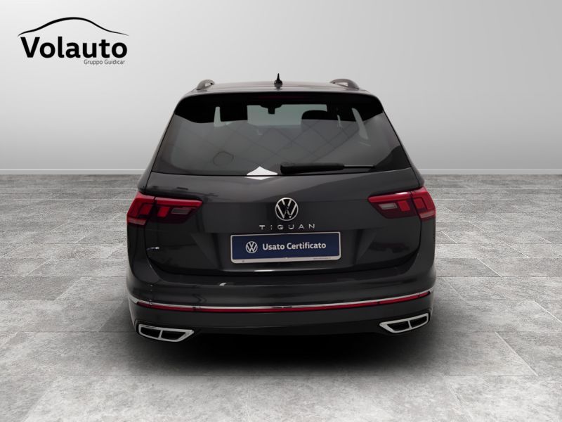 GuidiCar - VOLKSWAGEN Tiguan 2023 Tiguan 2.0 tdi scr R-Line 150cv dsg Usato
