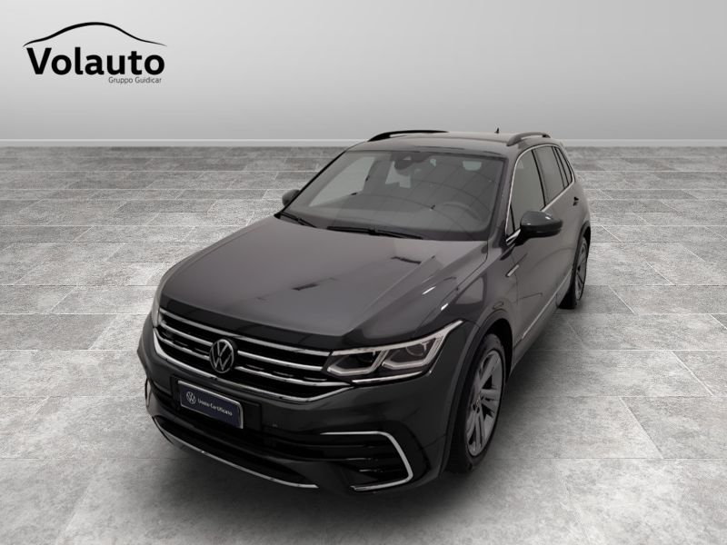 GuidiCar - VOLKSWAGEN Tiguan 2023 Tiguan 2.0 tdi scr R-Line 150cv dsg Usato