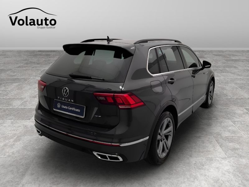 GuidiCar - VOLKSWAGEN Tiguan 2023 Tiguan 2.0 tdi scr R-Line 150cv dsg Usato