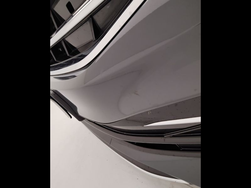 GuidiCar - VOLKSWAGEN Tiguan 2023 Tiguan 2.0 tdi scr R-Line 150cv dsg Usato