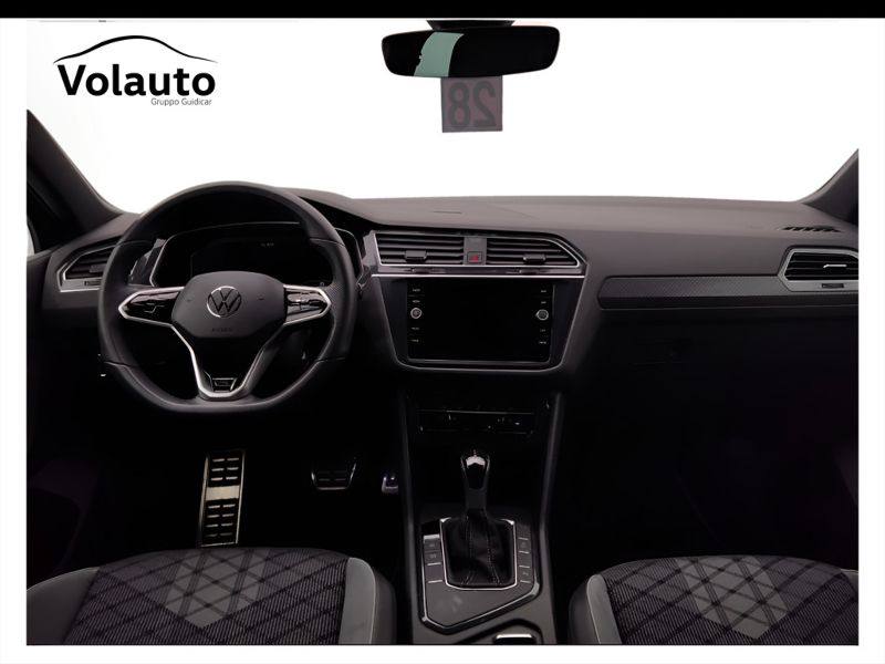 GuidiCar - VOLKSWAGEN Tiguan 2023 Tiguan 2.0 tdi scr R-Line 150cv dsg Usato