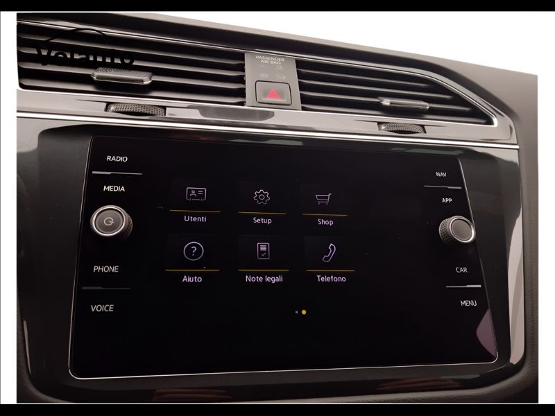 GuidiCar - VOLKSWAGEN Tiguan 2023 Tiguan 2.0 tdi scr R-Line 150cv dsg Usato