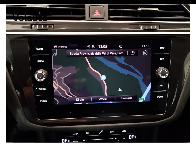 GuidiCar - VOLKSWAGEN Tiguan 2021 Tiguan 2.0 tdi scr R-Line 4motion 150cv dsg Usato