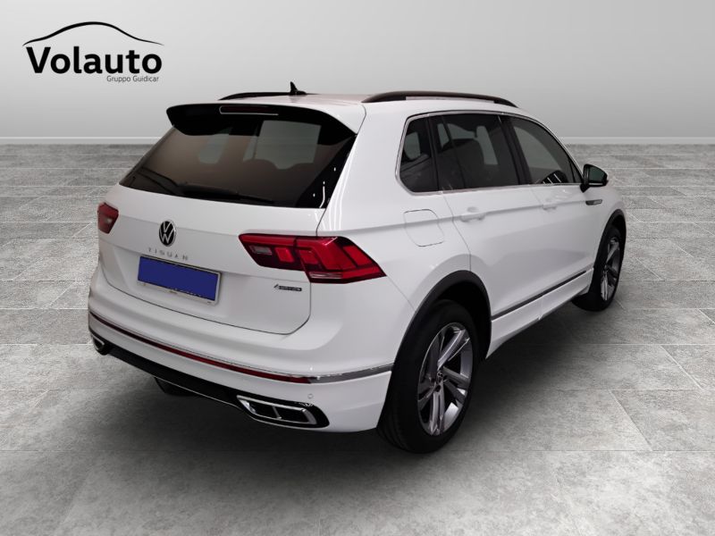 GuidiCar - VOLKSWAGEN Tiguan 2021 Tiguan 2.0 tdi scr R-Line 4motion 150cv dsg Usato
