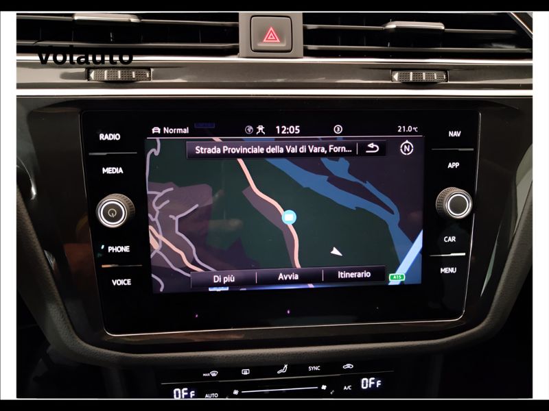 GuidiCar - VOLKSWAGEN Tiguan 2021 Tiguan 2.0 tdi scr R-Line 4motion 150cv dsg Usato