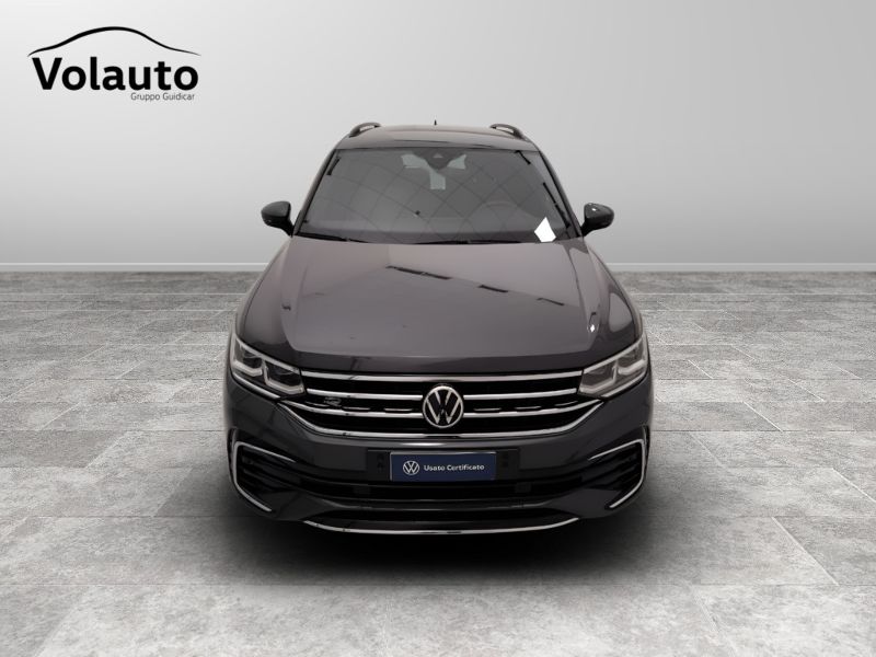 GuidiCar - VOLKSWAGEN Tiguan 2021 Tiguan 2.0 tdi scr R-Line 4motion 150cv dsg Usato