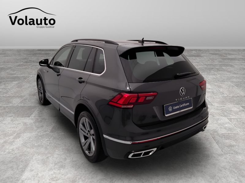 GuidiCar - VOLKSWAGEN Tiguan 2021 Tiguan 2.0 tdi scr R-Line 4motion 150cv dsg Usato