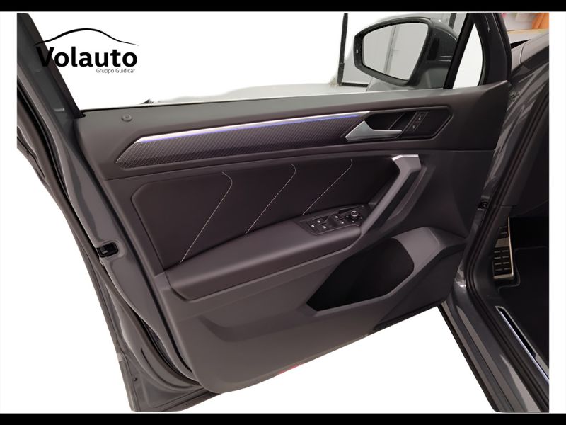 GuidiCar - VOLKSWAGEN Tiguan 2021 Tiguan 2.0 tdi scr R-Line 4motion 150cv dsg Usato