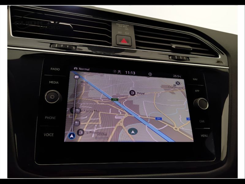 GuidiCar - VOLKSWAGEN Tiguan 2021 Tiguan 2.0 tdi scr R-Line 4motion 150cv dsg Usato