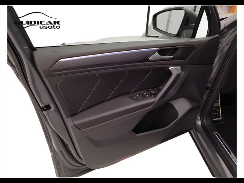 GuidiCar - VOLKSWAGEN Tiguan 2021 Tiguan 2.0 tdi scr R-Line 4motion 150cv dsg Usato