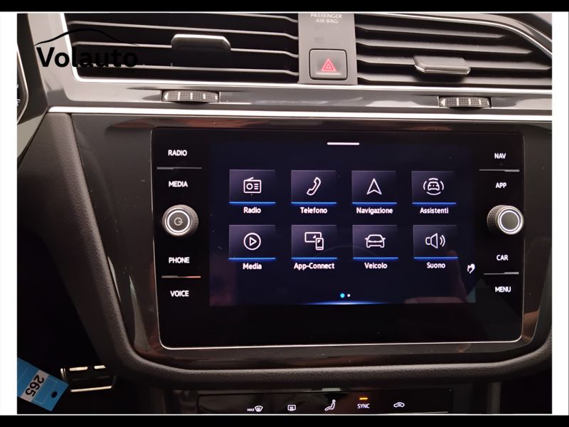 GuidiCar - VOLKSWAGEN Tiguan 2021 Tiguan 2.0 tdi scr R-Line 4motion 150cv dsg Usato