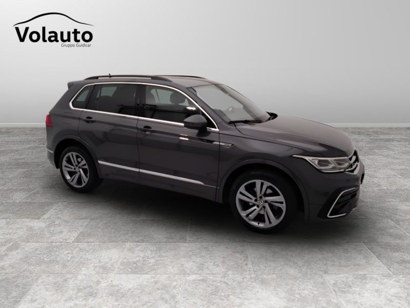 GuidiCar - VOLKSWAGEN Tiguan 2021 Tiguan 2.0 tdi scr R-Line 4motion 150cv dsg Usato