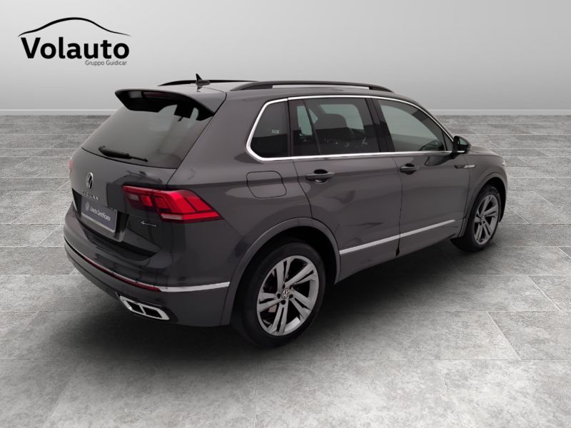 GuidiCar - VOLKSWAGEN Tiguan 2021 Tiguan 2.0 tdi scr R-Line 4motion 150cv dsg Usato