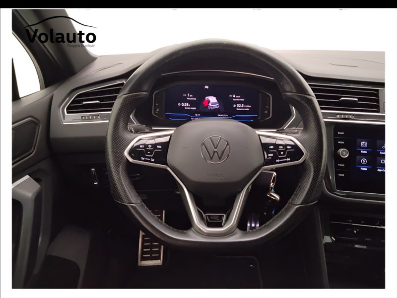 GuidiCar - VOLKSWAGEN Tiguan 2021 Tiguan 2.0 tdi scr R-Line 4motion 150cv dsg Usato